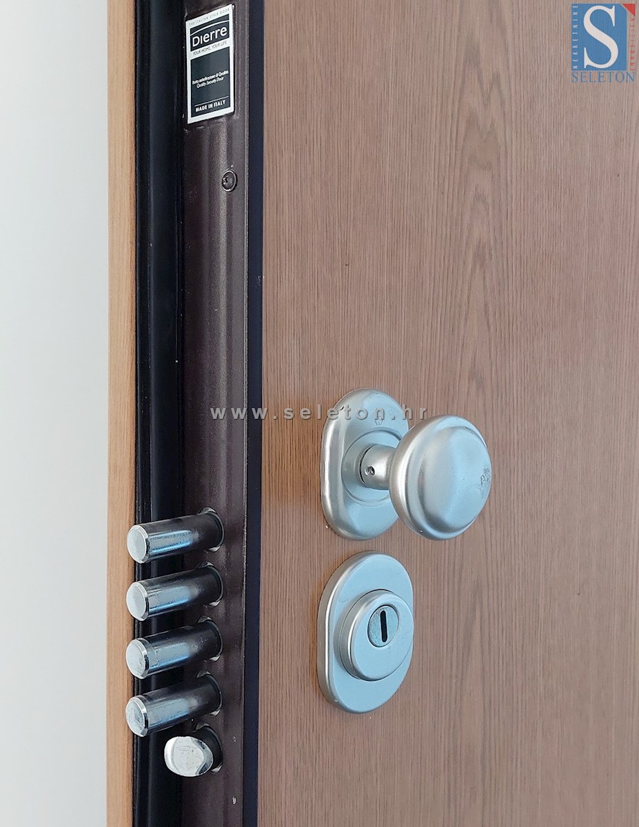 Istra, Poreč, novo stanovanje 82 m2 s pogledom na morje v bližini Poreča, 2 parkirni mesti in shramba