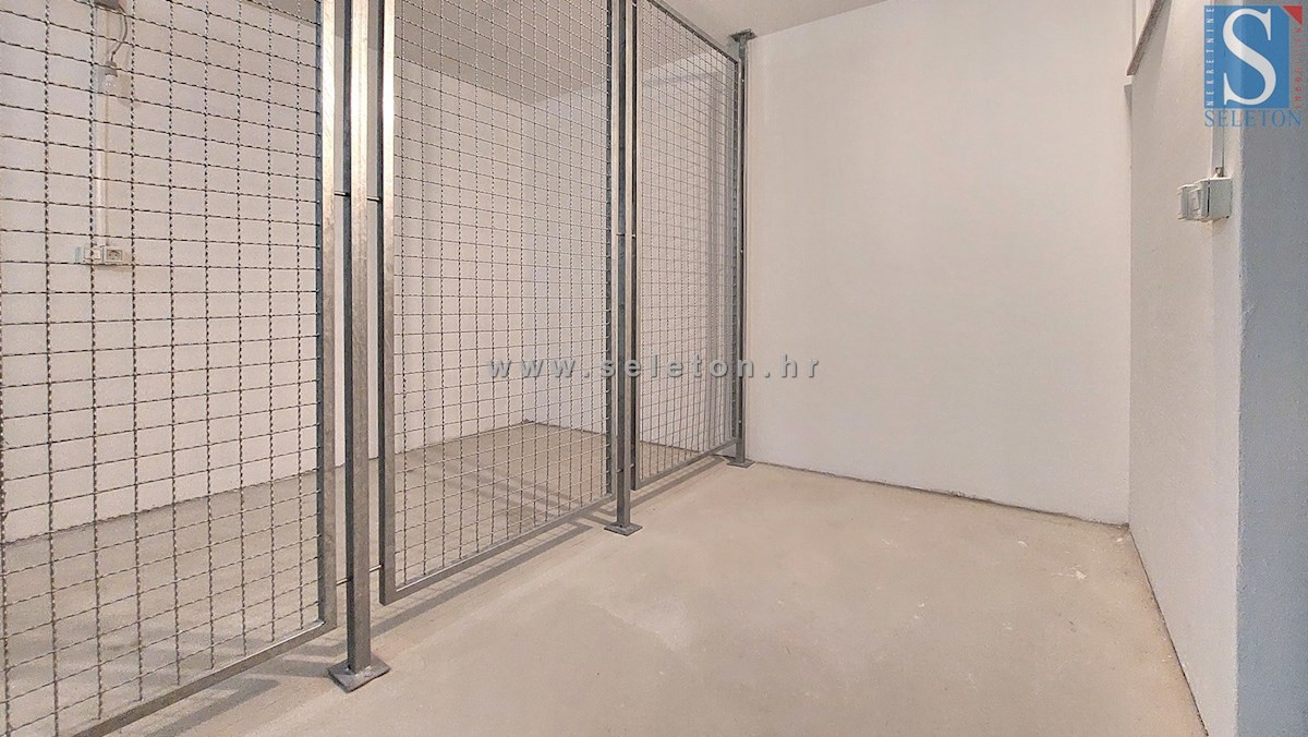 Istra, Poreč, novo stanovanje 82 m2 s pogledom na morje v bližini Poreča, 2 parkirni mesti in shramba