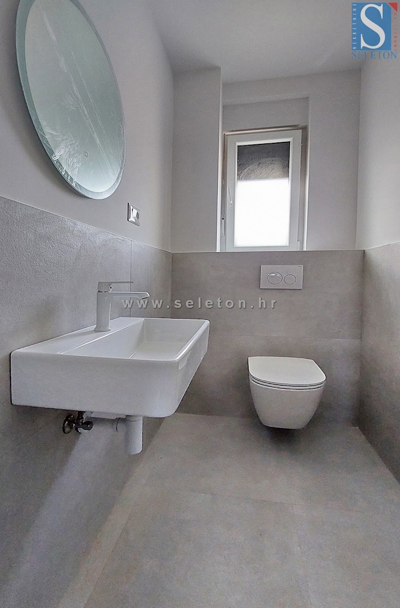 Novo stanovanje 67 m2 s pogledom na morje, DVIGALO, 2 parkirni mesti