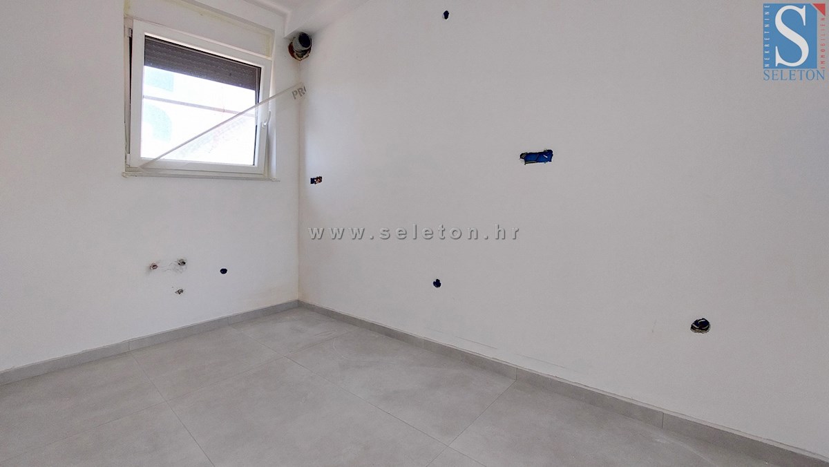 Novo stanovanje 67 m2 s pogledom na morje, DVIGALO, 2 parkirni mesti