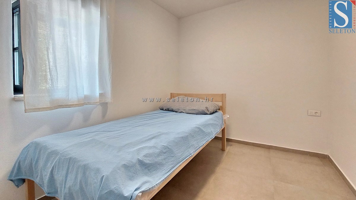 Poreč - okolica, popolnoma prenovljeno stanovanje velikosti 52 m2