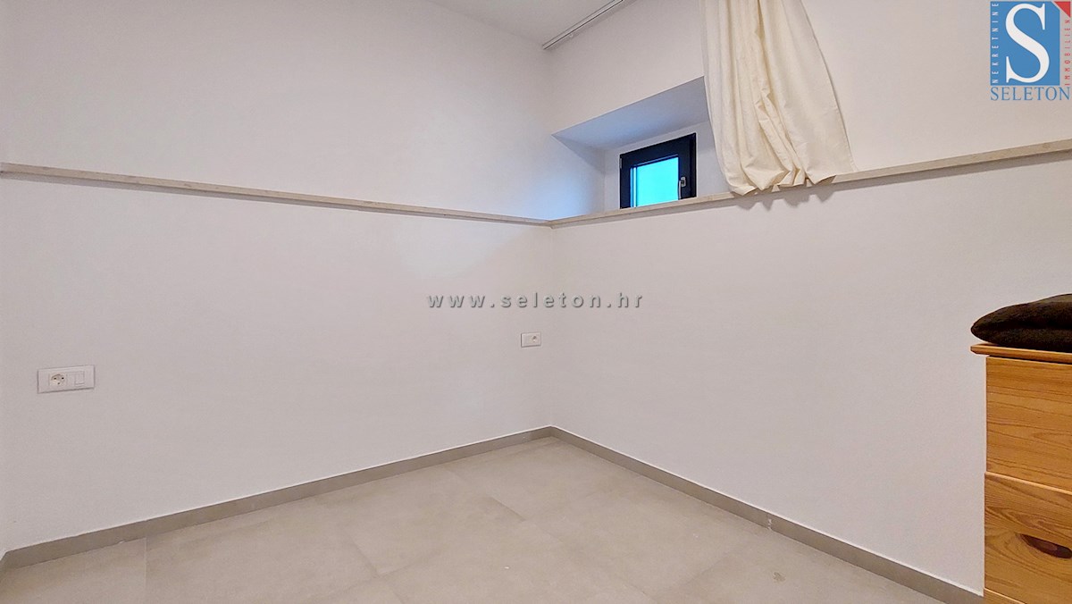 Poreč - okolica, popolnoma prenovljeno stanovanje velikosti 52 m2