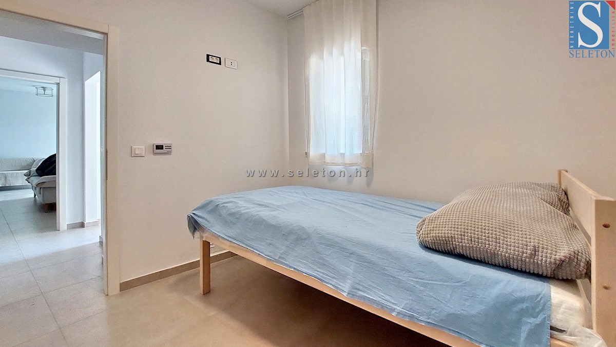 Poreč - okolica, popolnoma prenovljeno stanovanje velikosti 52 m2