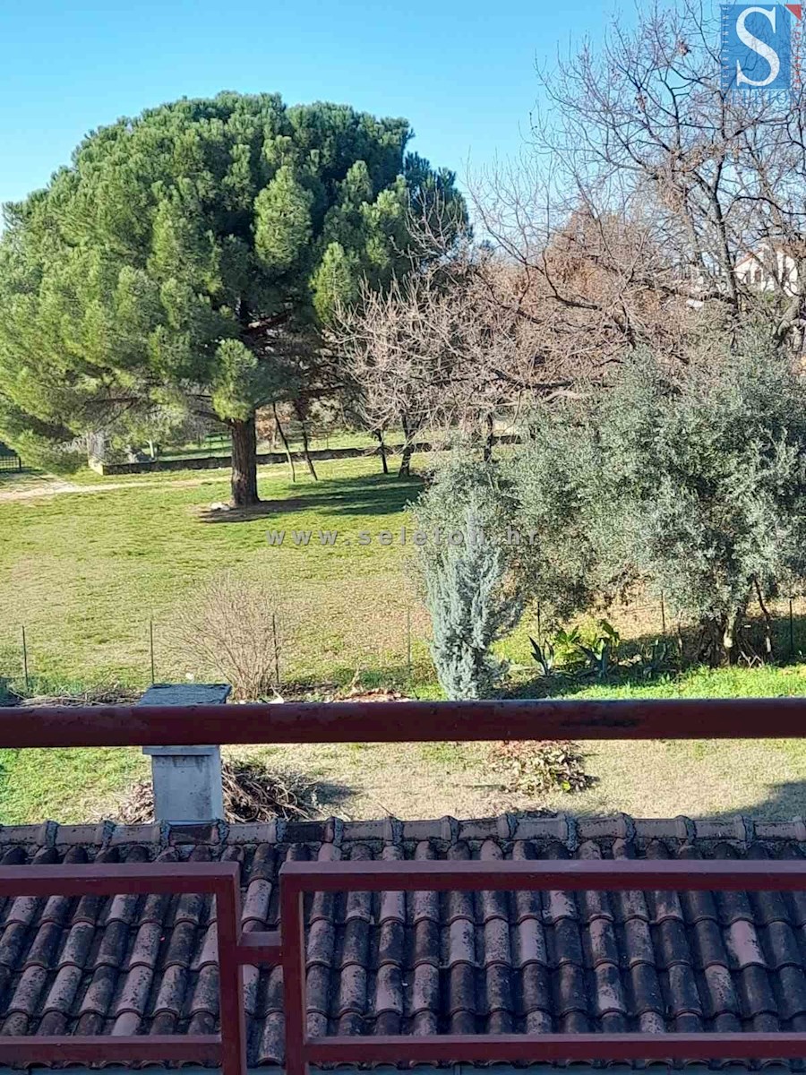 Poreč, opremljeno stanovanje velikosti 62 m2, 1. nadstropje