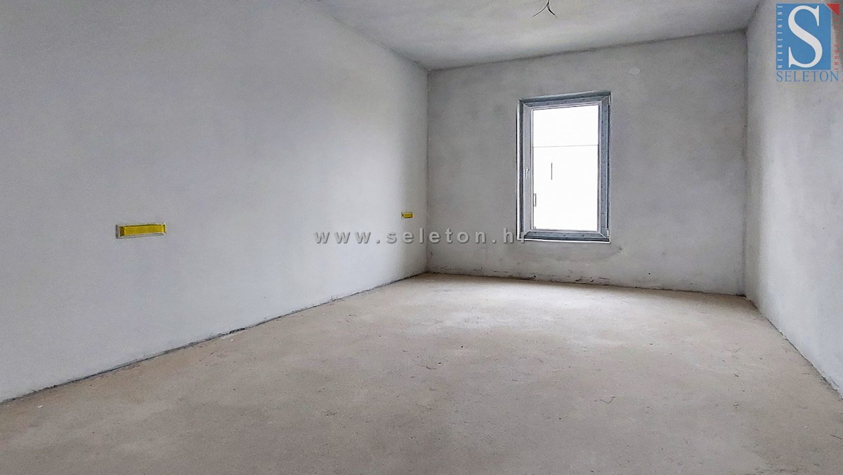 Istra, Poreč, novo stanovanje 91 m2, 1. nadstropje, cca 800 m od morja (zračne črte)