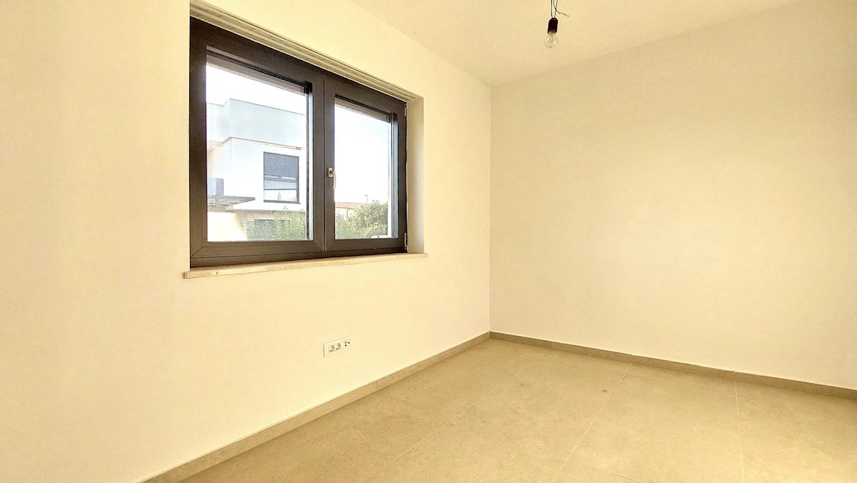 Novo stanovanje v okolici Poreča 94 m2 z vrtom od 146 m2