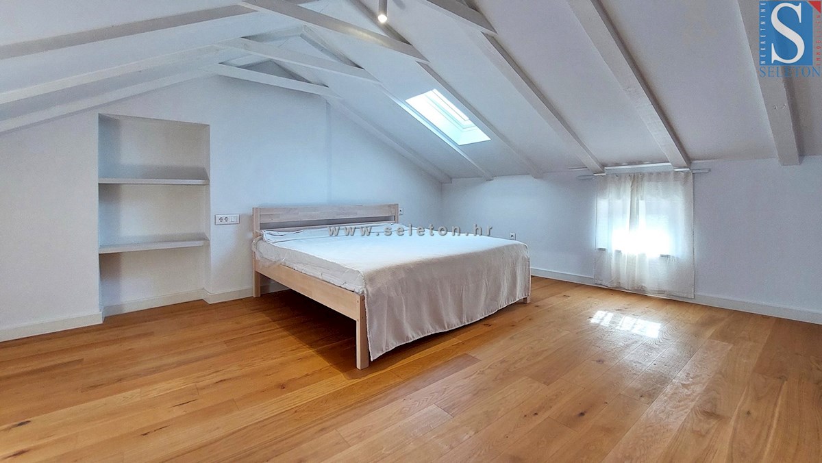 Poreč - okolica, popolnoma prenovljeno dvoetažno stanovanje velikosti 85 m2