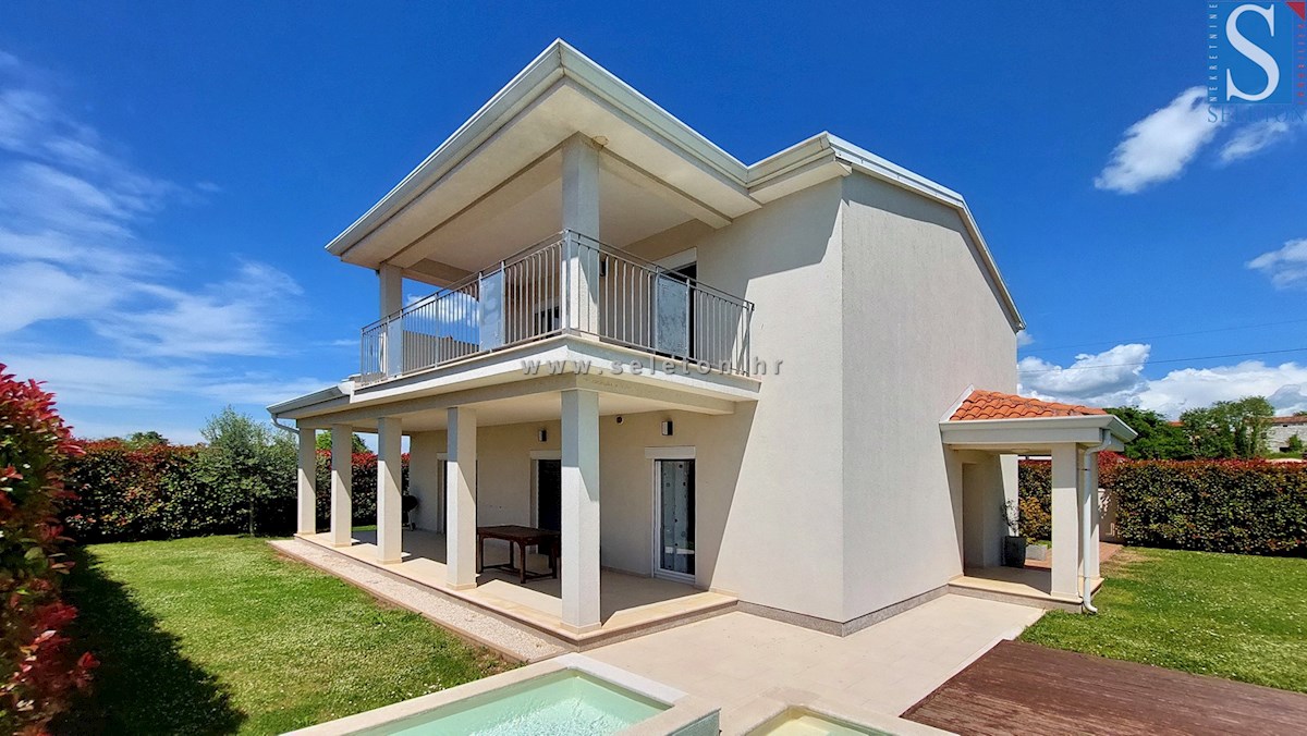 Poreč, samostojna hiša 134 m2 z bazenom