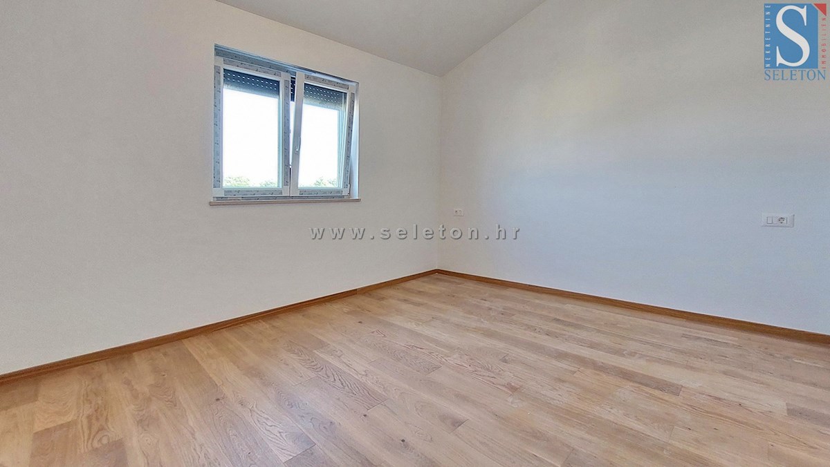 Poreč - okolica, novo stanovanje od 68 m2, 3 spalnice, 2 parkirni mesti