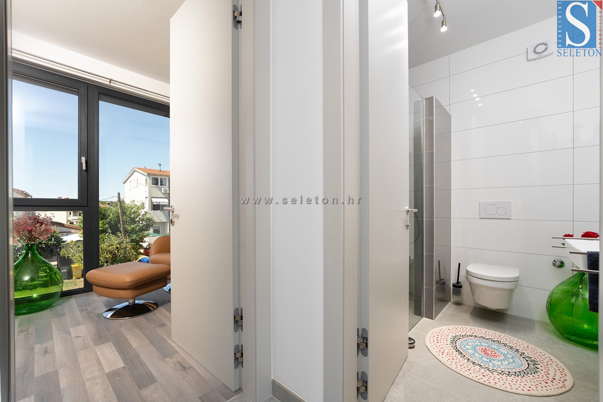 Vrstna hiša velikosti 114 m2 z bazenom