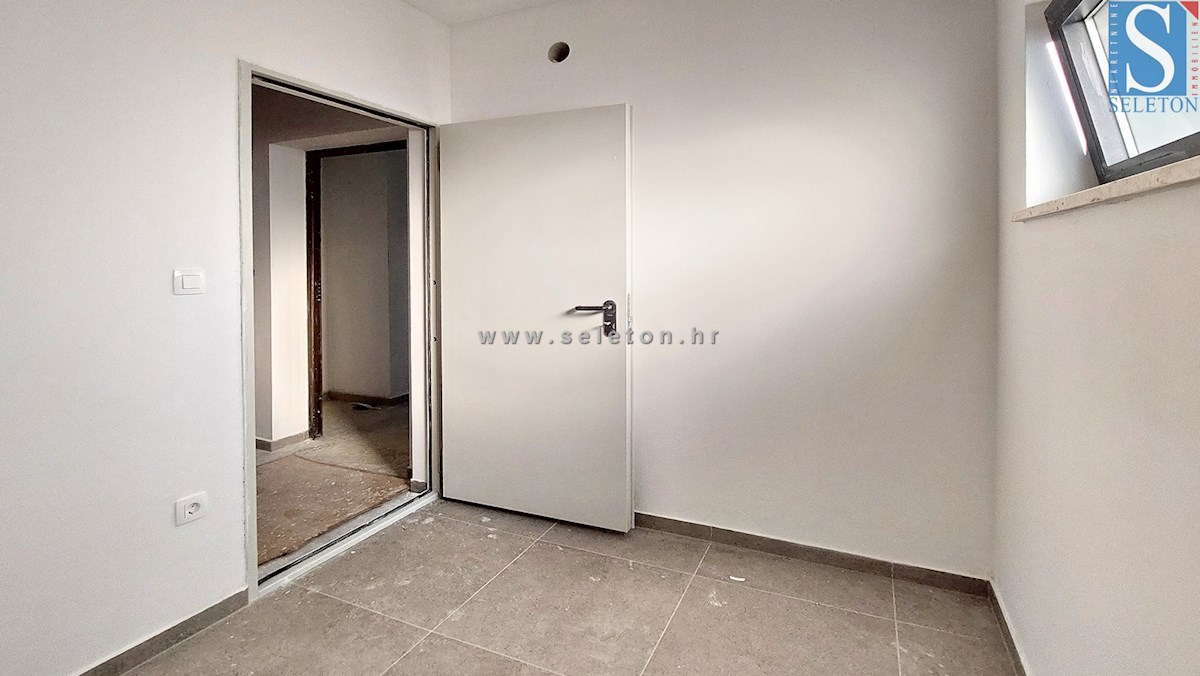 Novo stanovanje v okolici Poreča 94 m2 z veliko strešno teraso od 84 m2