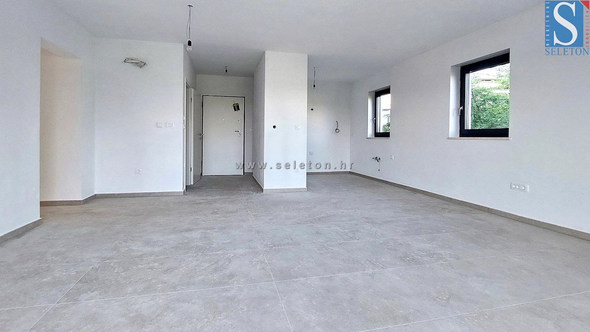 Novo stanovanje v okolici Poreča 94 m2 z veliko strešno teraso od 84 m2