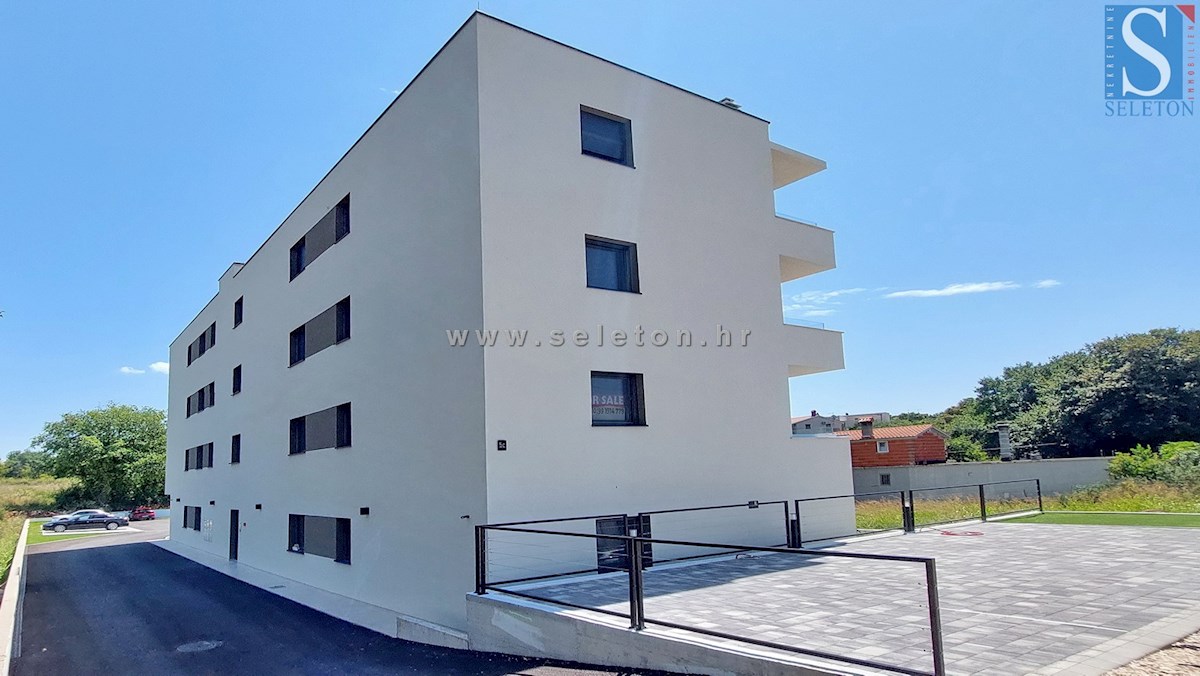 Poreč - novo stanovanje 66 m2, pogled na morje, DVIGALO, 2 parkirni mesti