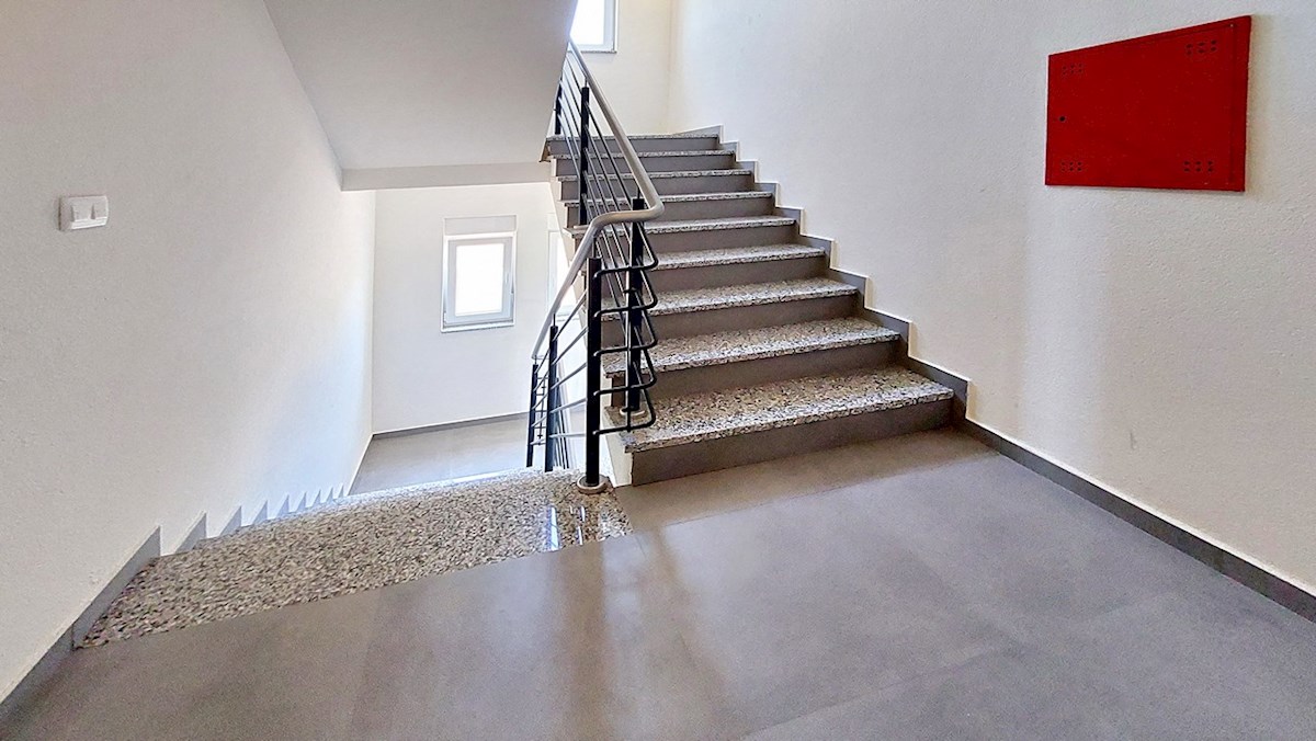 Istra, novo stanovanje v okolici Poreča 72 m2 z vrtom 200 m2