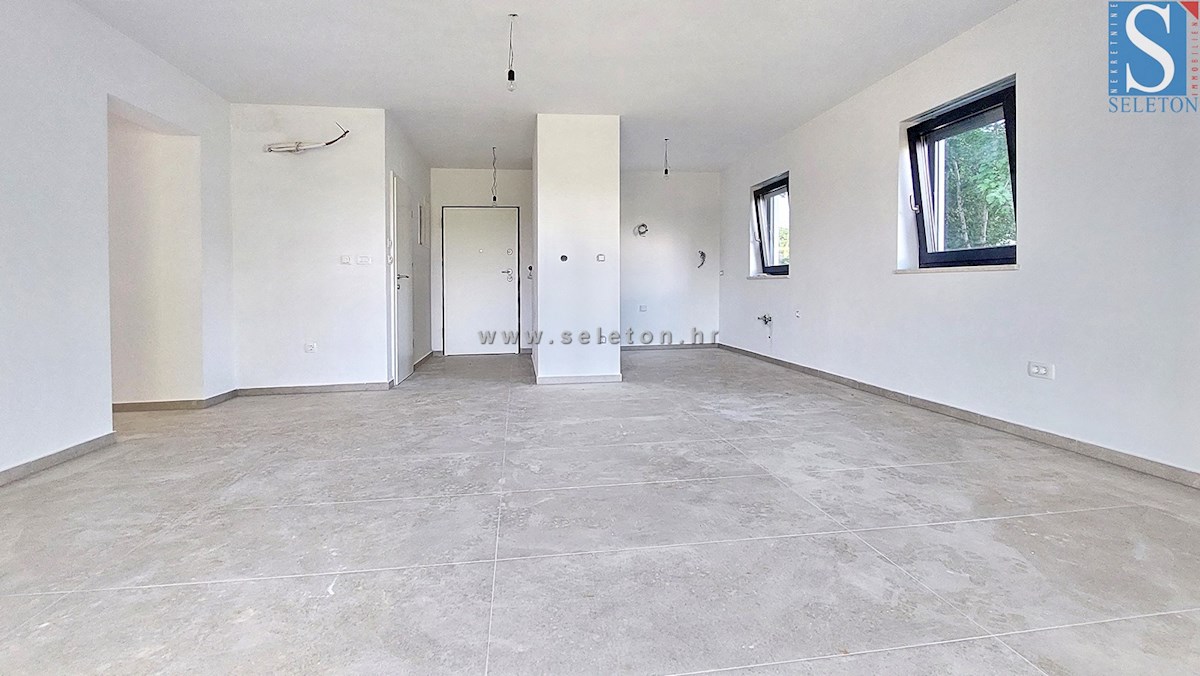 Novo stanovanje v okolici Poreča 86 m2 z vrtom od 146 m2
