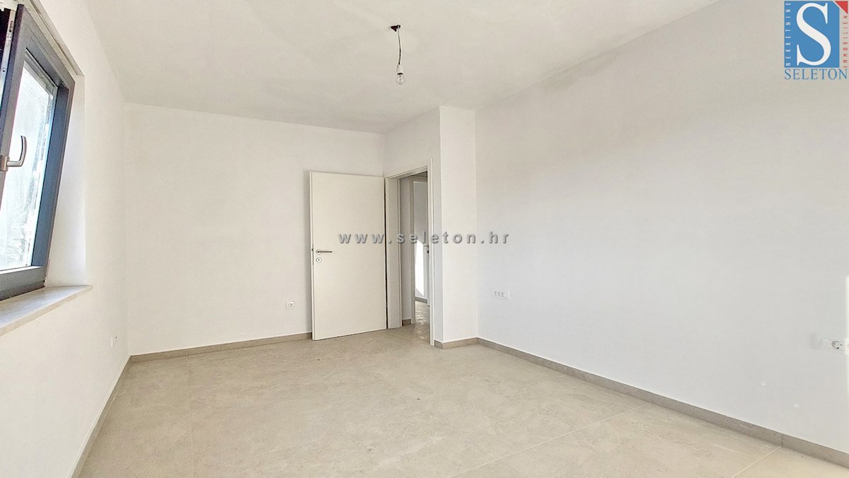 Novo stanovanje v okolici Poreča 86 m2 z vrtom od 146 m2