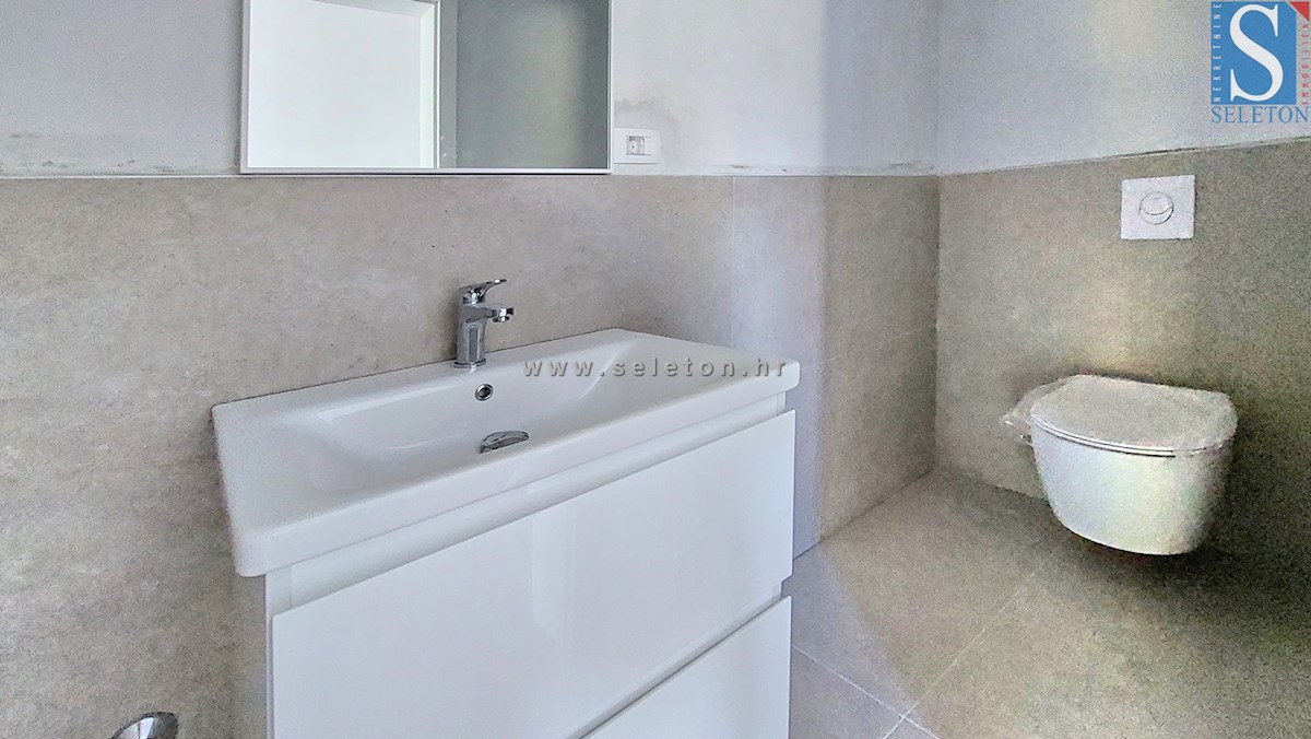 Novo stanovanje v okolici Poreča 86 m2 z vrtom od 146 m2