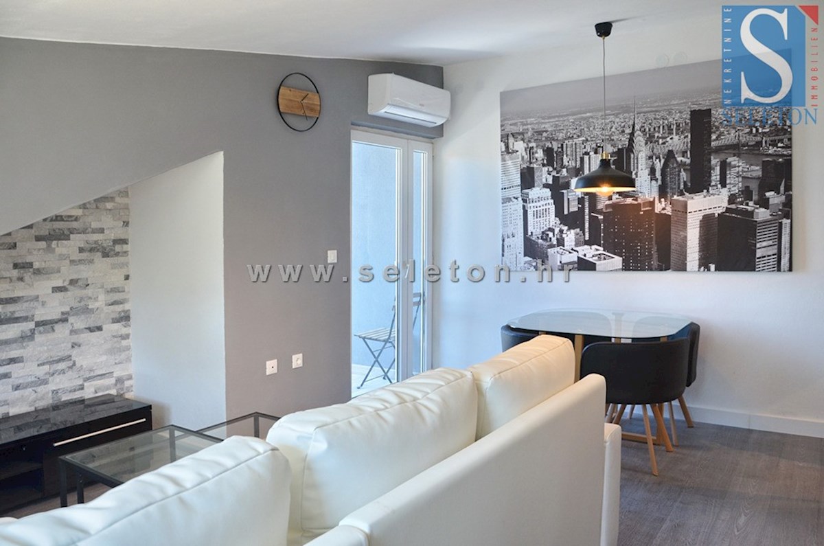 Funtana, opremljeno stanovanje 41 m2 s pogledom na morje