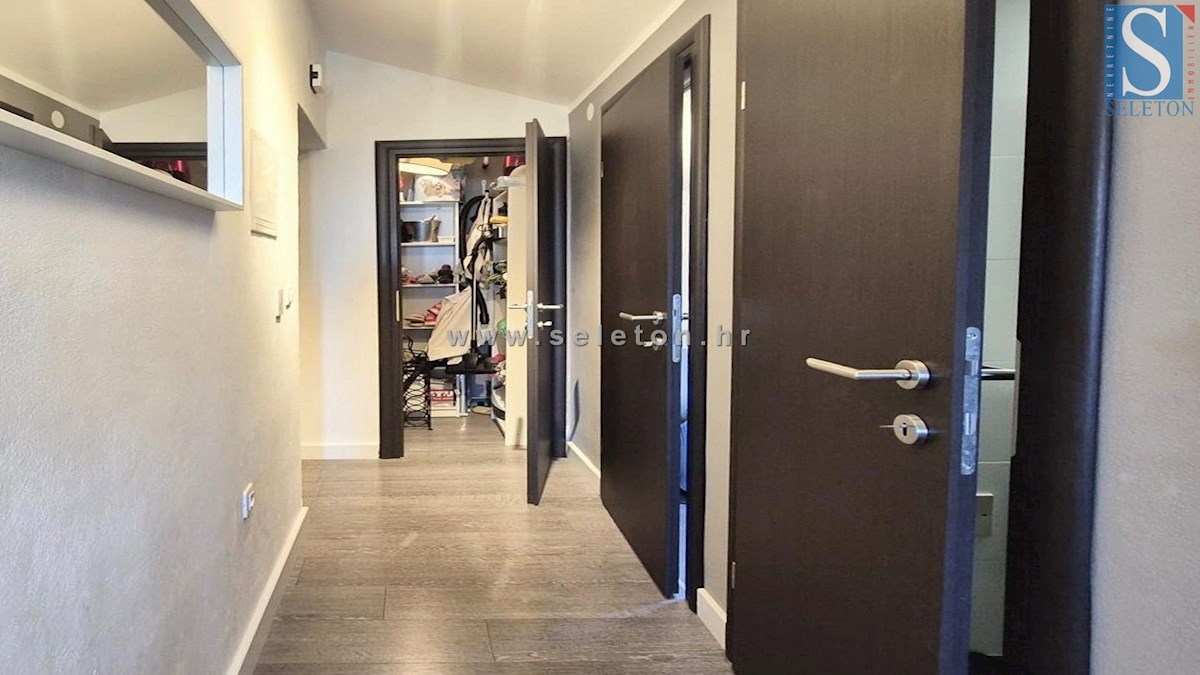 Funtana, opremljeno stanovanje 41 m2 s pogledom na morje