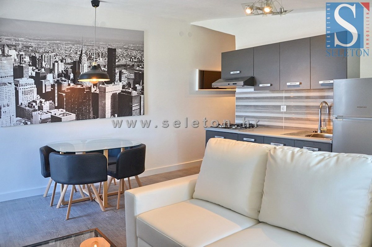 Funtana, opremljeno stanovanje 41 m2 s pogledom na morje