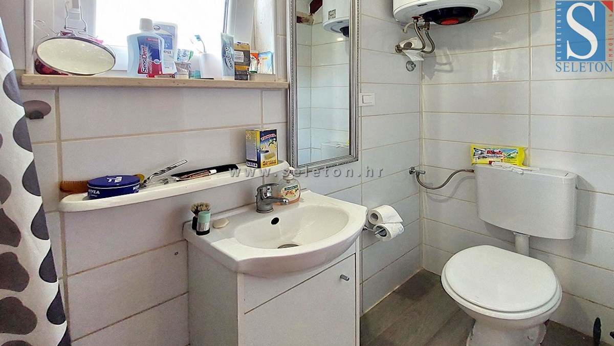 Hiša z bazenom in pogledom na morje v okolici Poreča