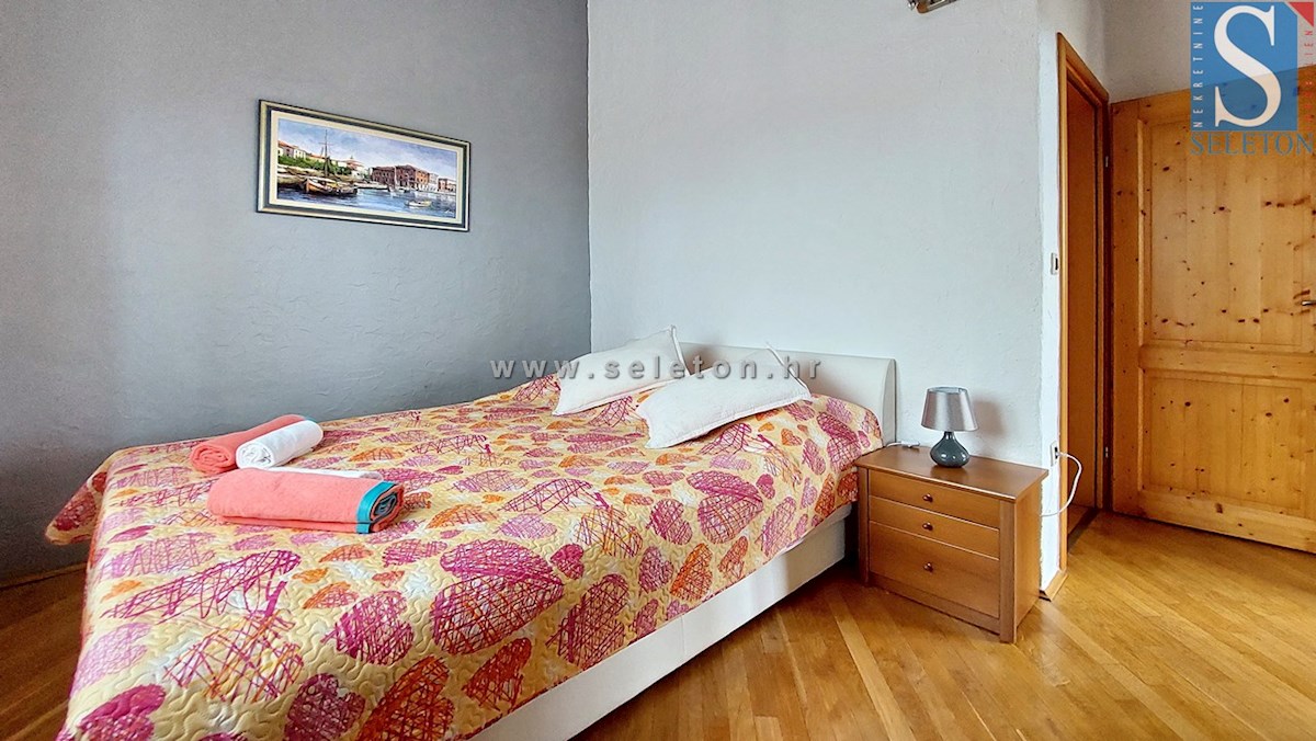 Hiša z bazenom in pogledom na morje v okolici Poreča