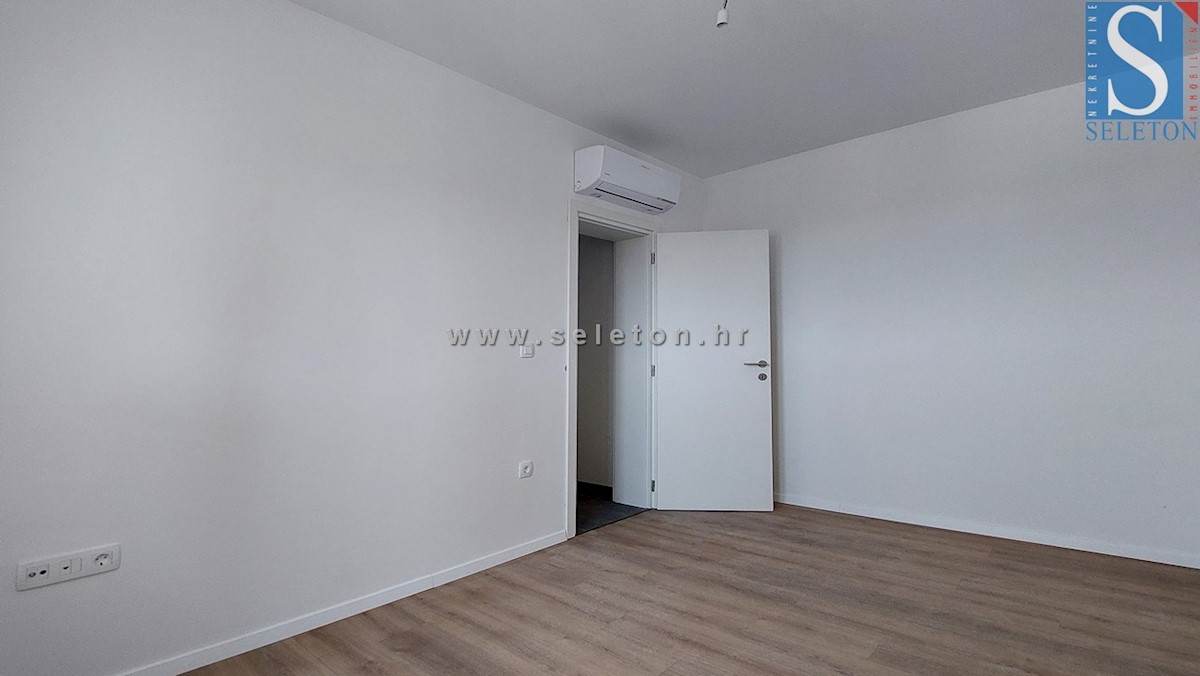 Novo stanovanje v okolici Poreča 82 m2 s pogledom na morje