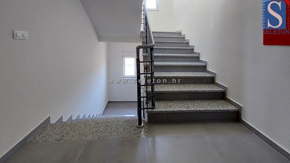 Novo stanovanje v okolici Poreča 82 m2 s pogledom na morje