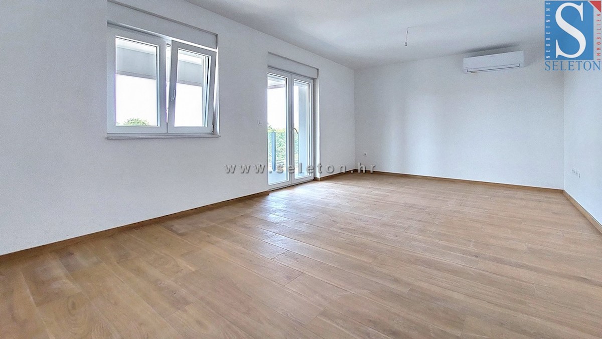 Novo stanovanje v okolici Poreča 82 m2 s pogledom na morje
