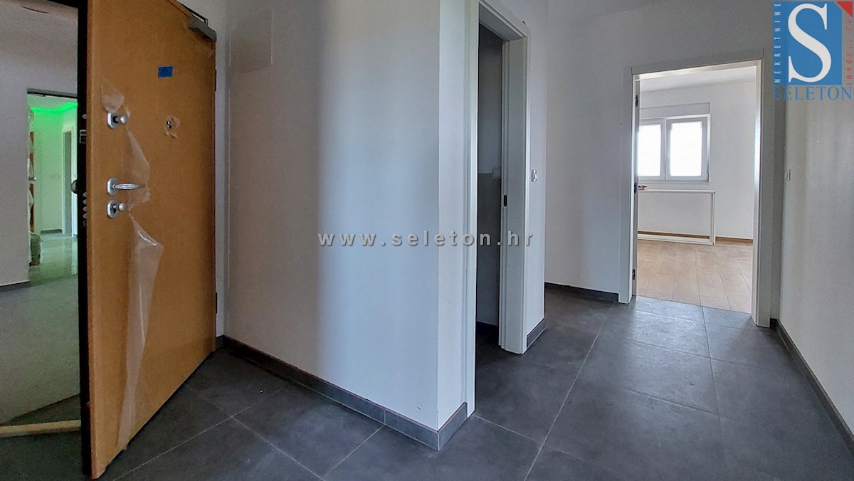 Novo stanovanje v okolici Poreča 82 m2 s pogledom na morje