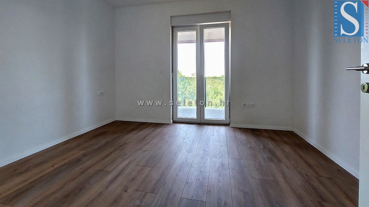 Novo stanovanje v okolici Poreča 82 m2 s pogledom na morje