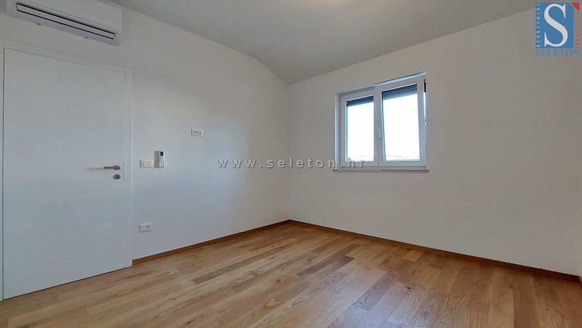 Poreč - okolica, novo stanovanje od 72 m2, 2 spalnice, 2 parkirni mesti