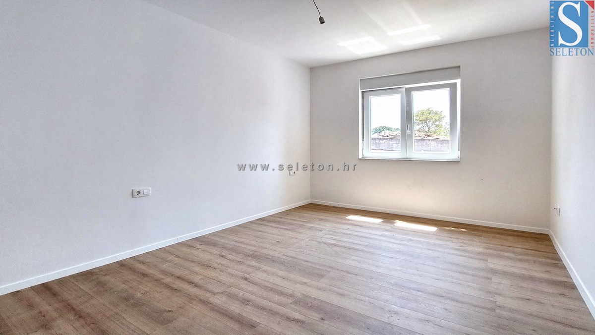 Novo stanovanje v okolici Poreča 72 m2 z vrtom 170 m2