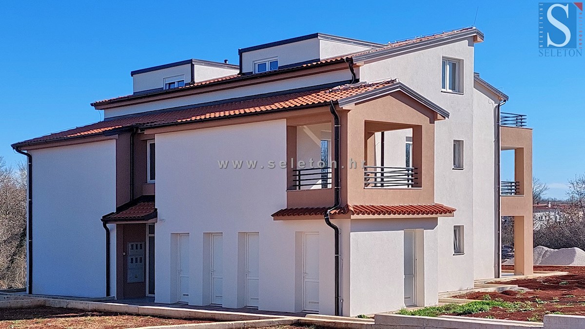 Poreč - okolica, novo stanovanje 66 m2, 2 terasi