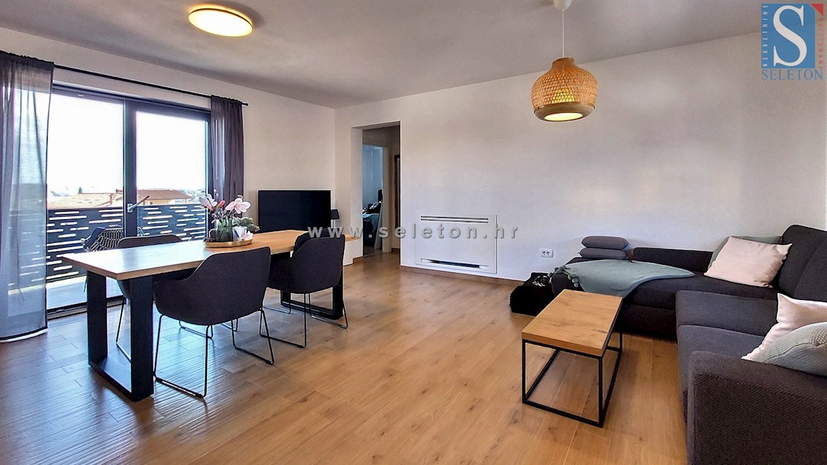 Istra, Poreč, moderno stanovanje 63 m2, 1. nadstropje, talno ogrevanje