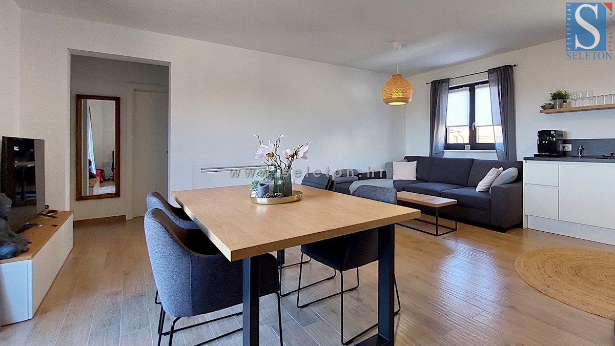 Istra, Poreč, moderno stanovanje 63 m2, 1. nadstropje, talno ogrevanje