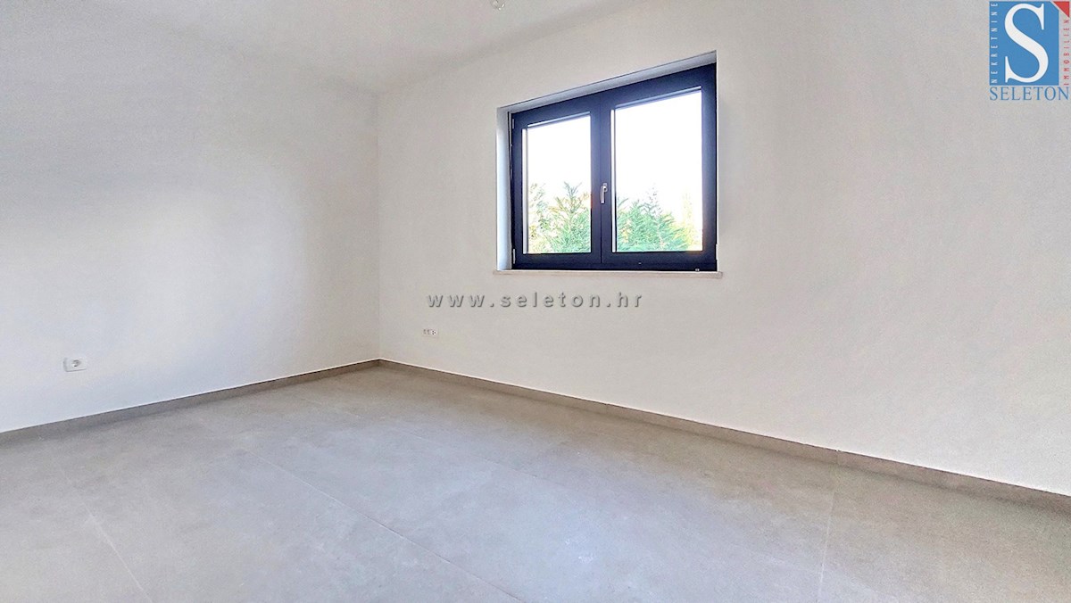 Novo stanovanje v okolici Poreča 94 m2 z vrtom od 146 m2