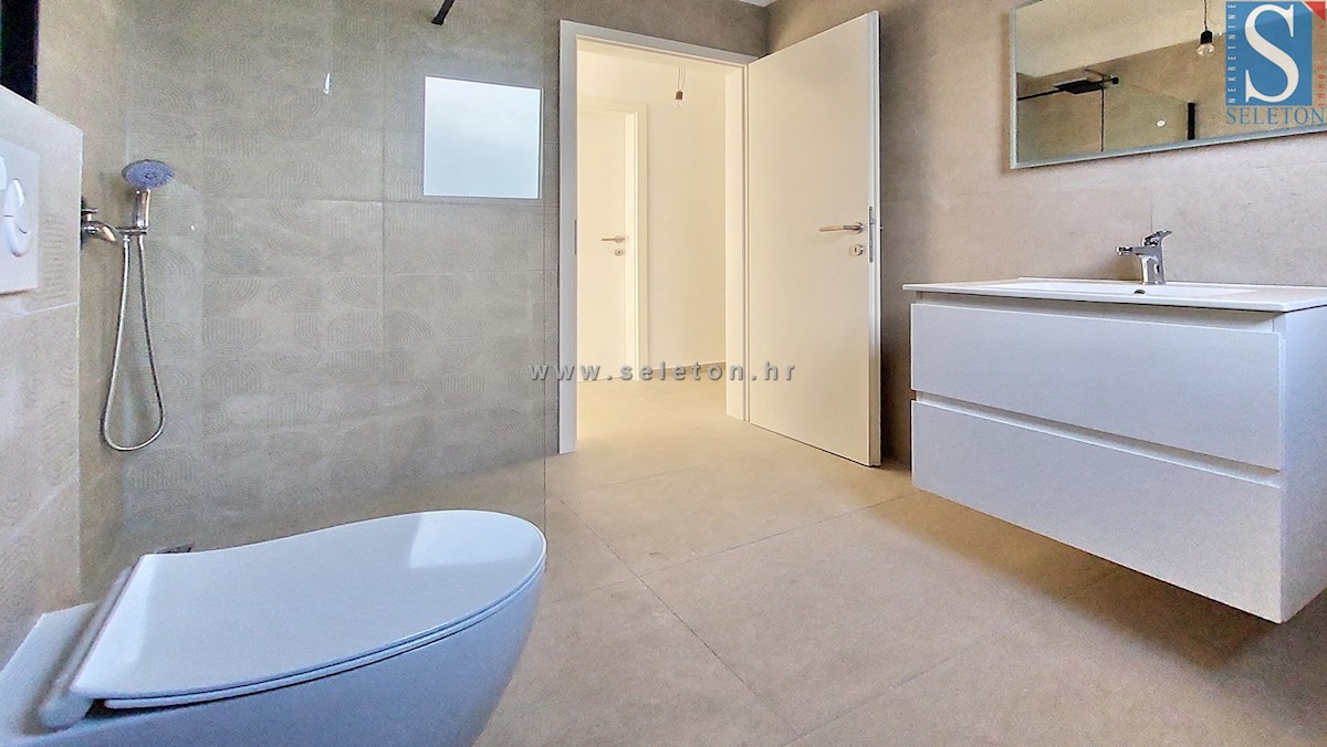 Novo stanovanje v okolici Poreča 94 m2 z vrtom od 146 m2
