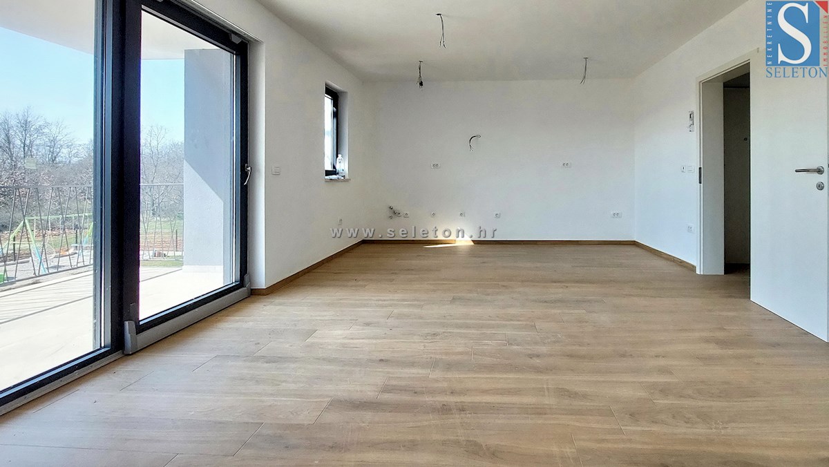 Novo stanovanje 68 m2 v okolici Poreča, 1. nadstropje