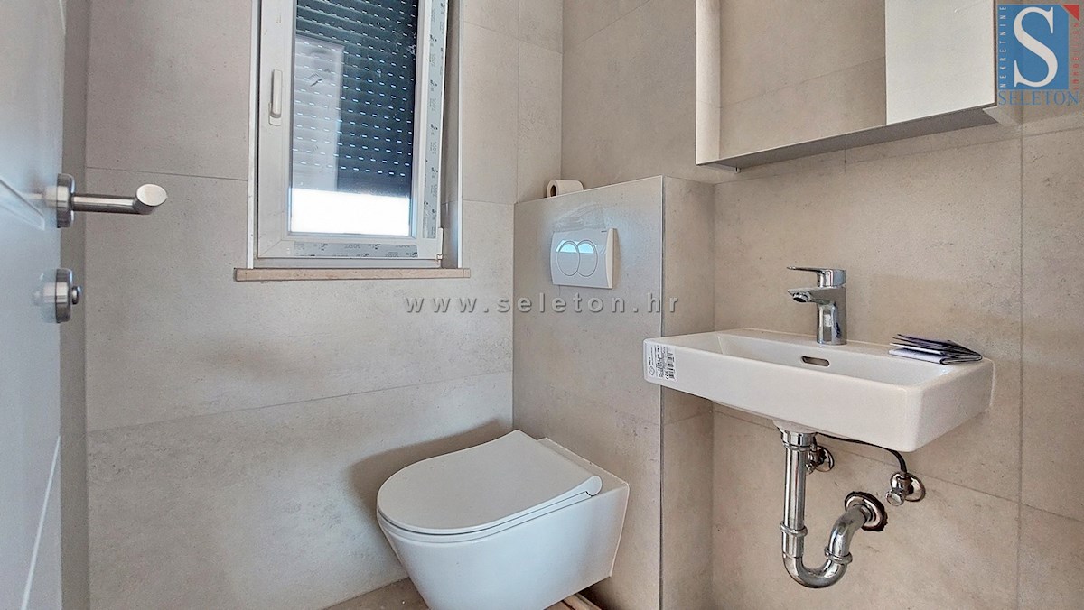 Poreč - okolica, novo stanovanje od 68 m2, 3 spalnice, 2 parkirni mesti