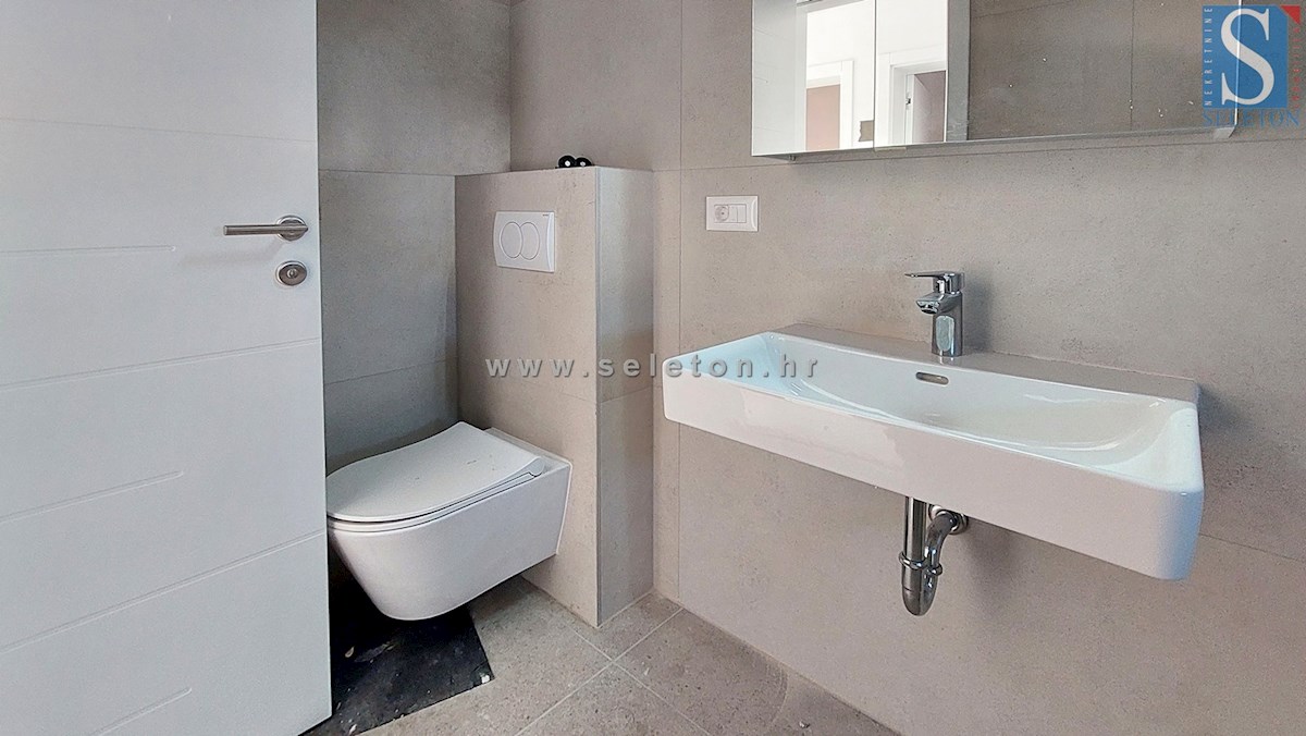 Poreč - okolica, novo stanovanje od 68 m2, 3 spalnice, 2 parkirni mesti