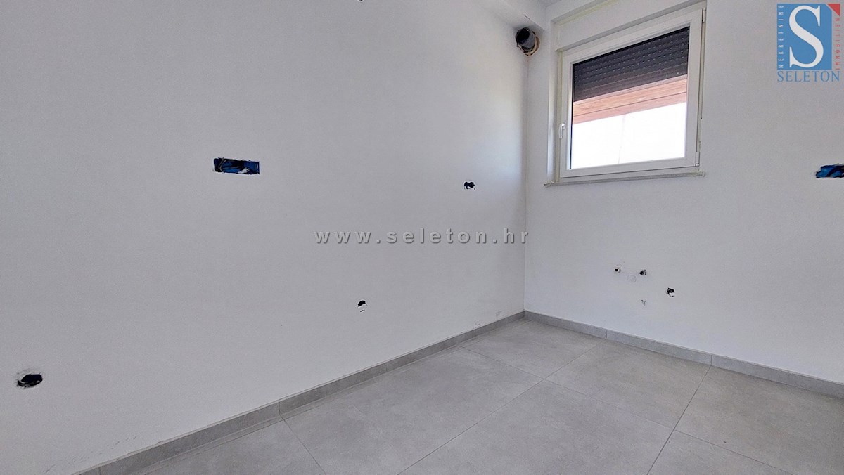 Novo stanovanje 67 m2 s pogledom na morje, DVIGALO, 2 parkirni mesti