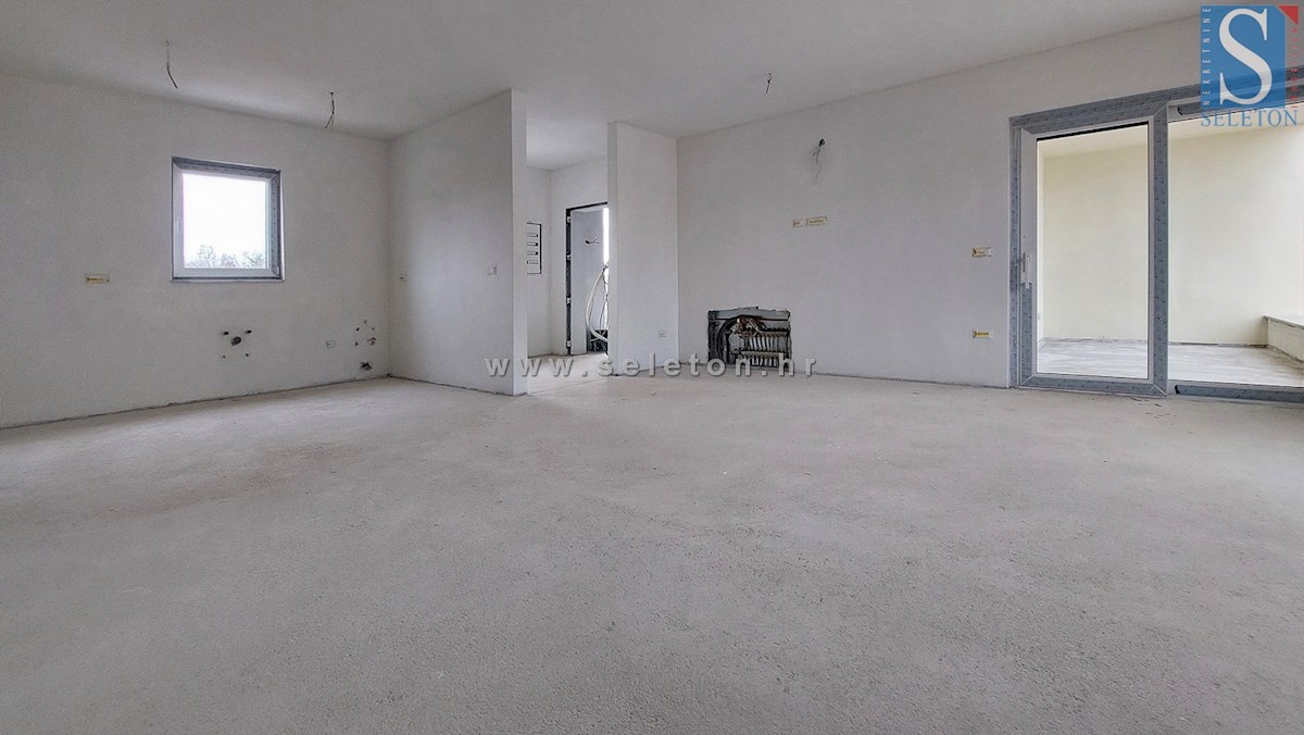 Istra, Poreč, novo stanovanje 91 m2, 1. nadstropje, cca 800 m od morja (zračne črte) 