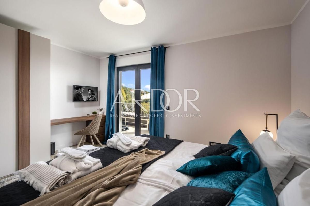 Hiša Poljane, Opatija - Okolica, 150m2