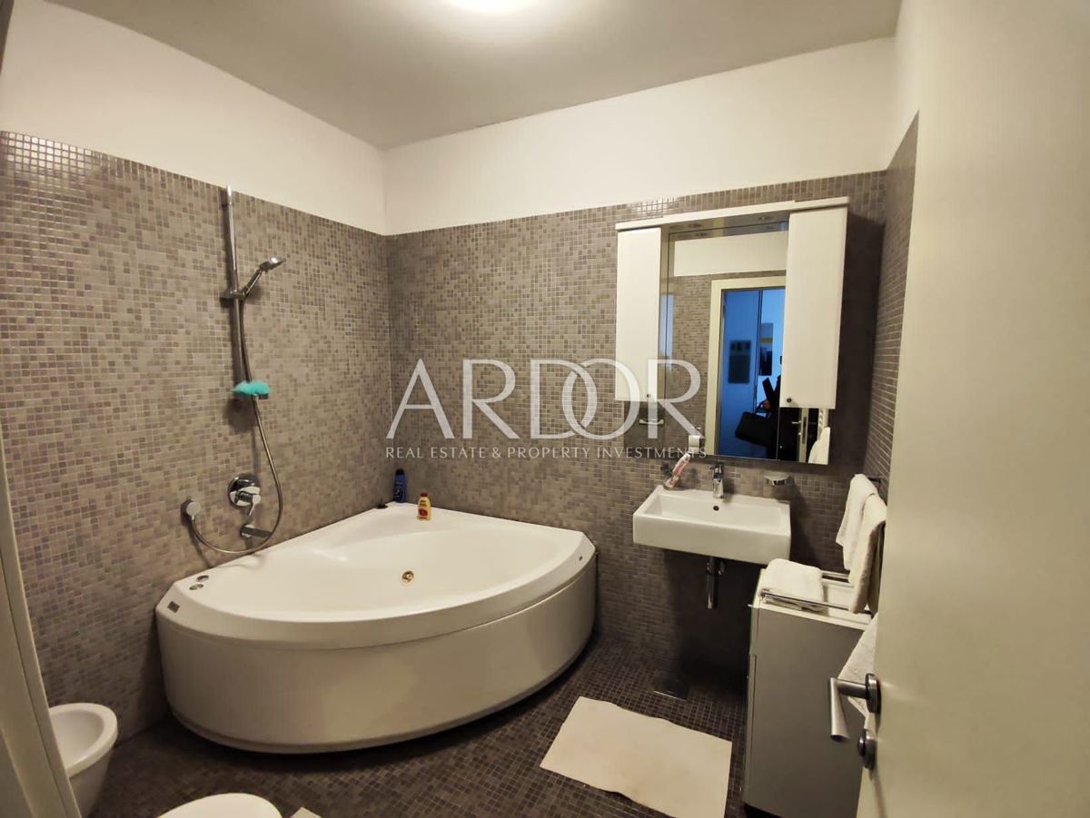 Apartmaj Centar, Rijeka, 56m2