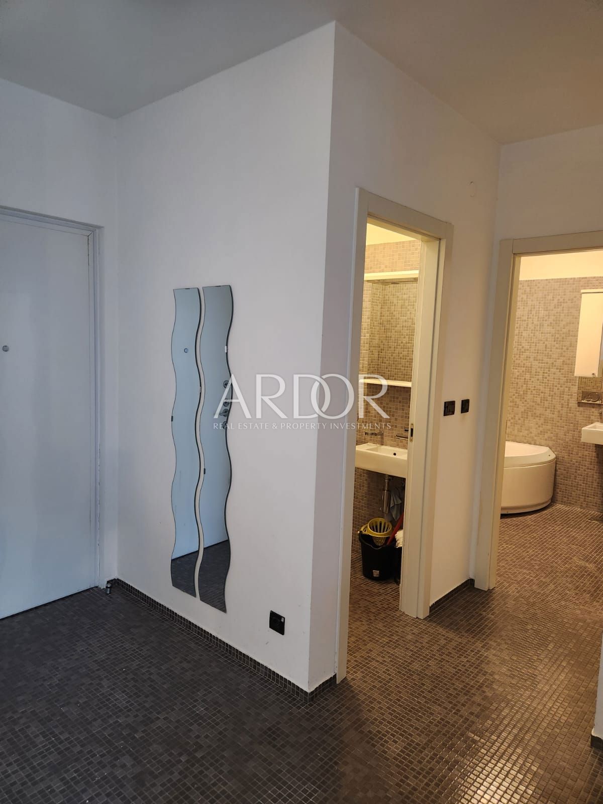 Apartmaj Centar, Rijeka, 56m2
