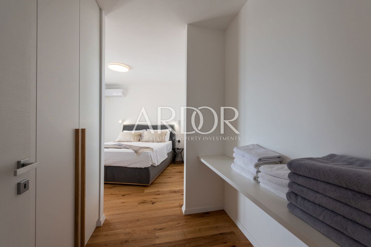 Apartmaj Kostrena, 213m2