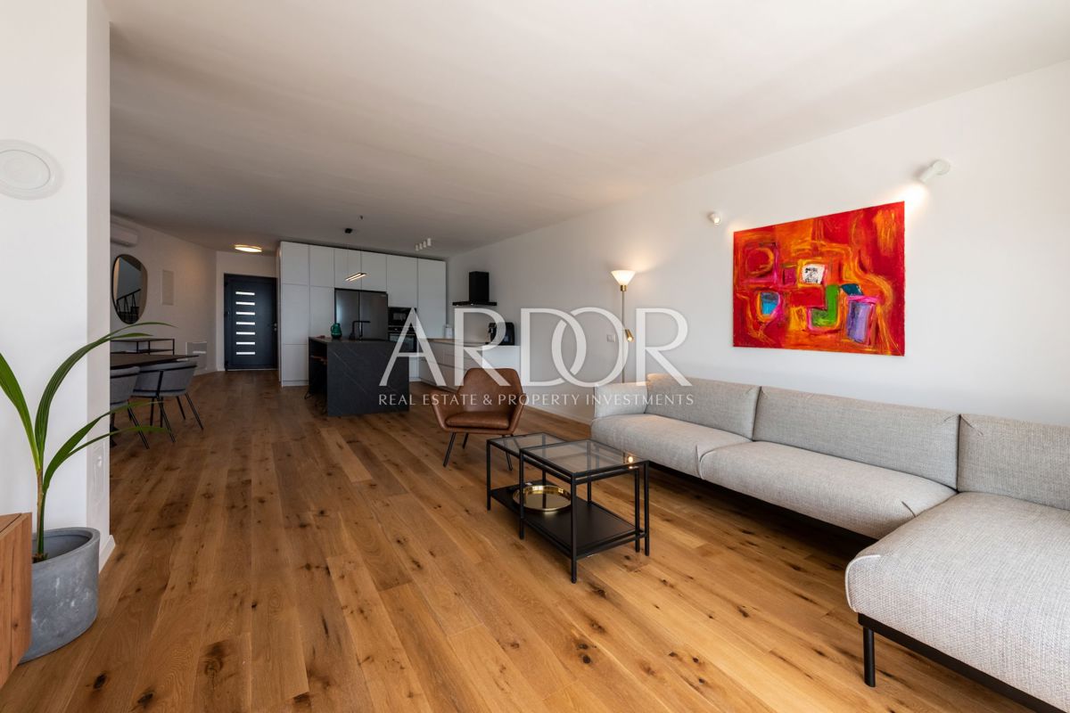 Apartmaj Kostrena, 213m2