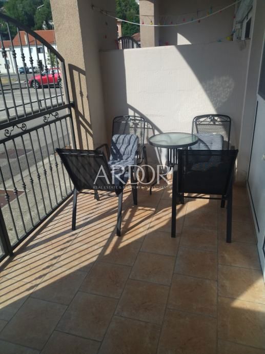 Apartmaj Novi Vinodolski, 75m2