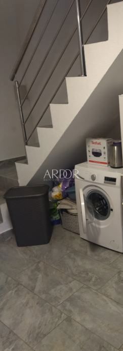 Apartmaj Novi Vinodolski, 75m2